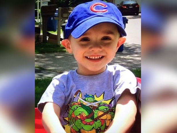 Речи дечака ког су родитељи ПРЕТУКЛИ НАСМРТ, умотали у кесу, па закопали ТЕРАЈУ СУЗЕ на очи (ФОТО)